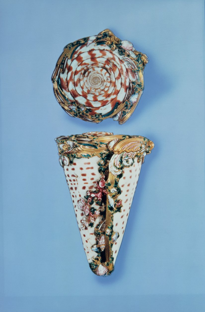 Louis XV snusdåser i guld i form af skaller af B.Sagaret, Paris (1715-74) af Unbekannt