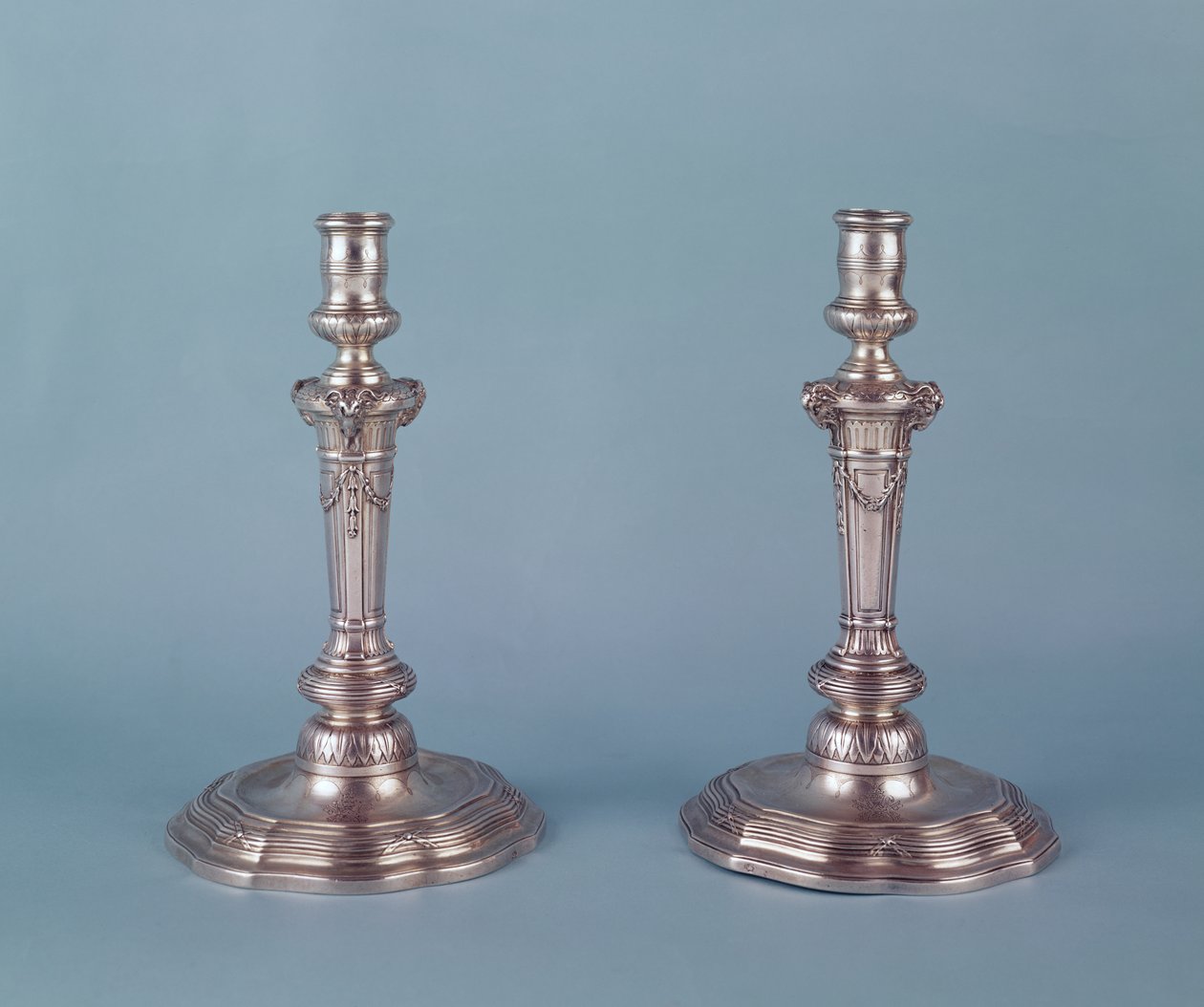 Louis XV sølv lysestager af Unbekannt