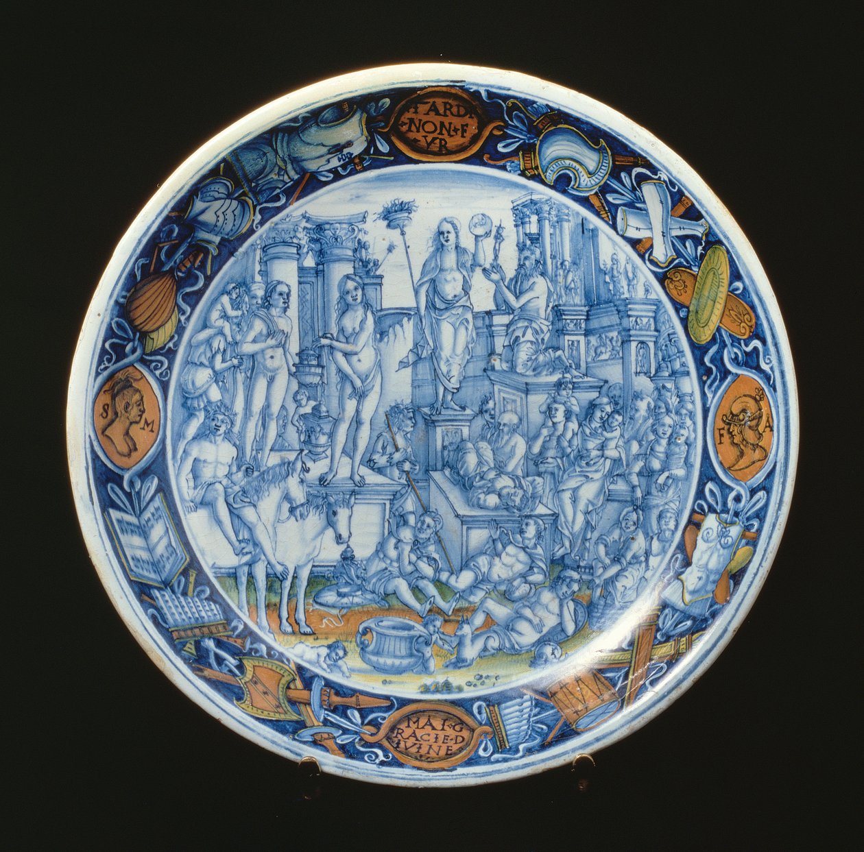 Maiolica tallerken dekoreret med allegorien om Diana, månens gudinde, italiensk (keramik) af Unbekannt