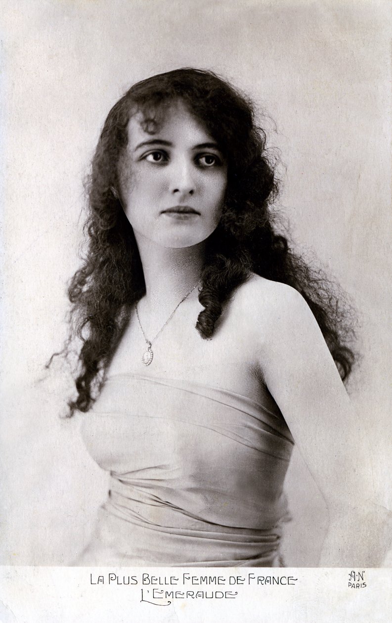 Miss France 1920 (postkort) af Unbekannt