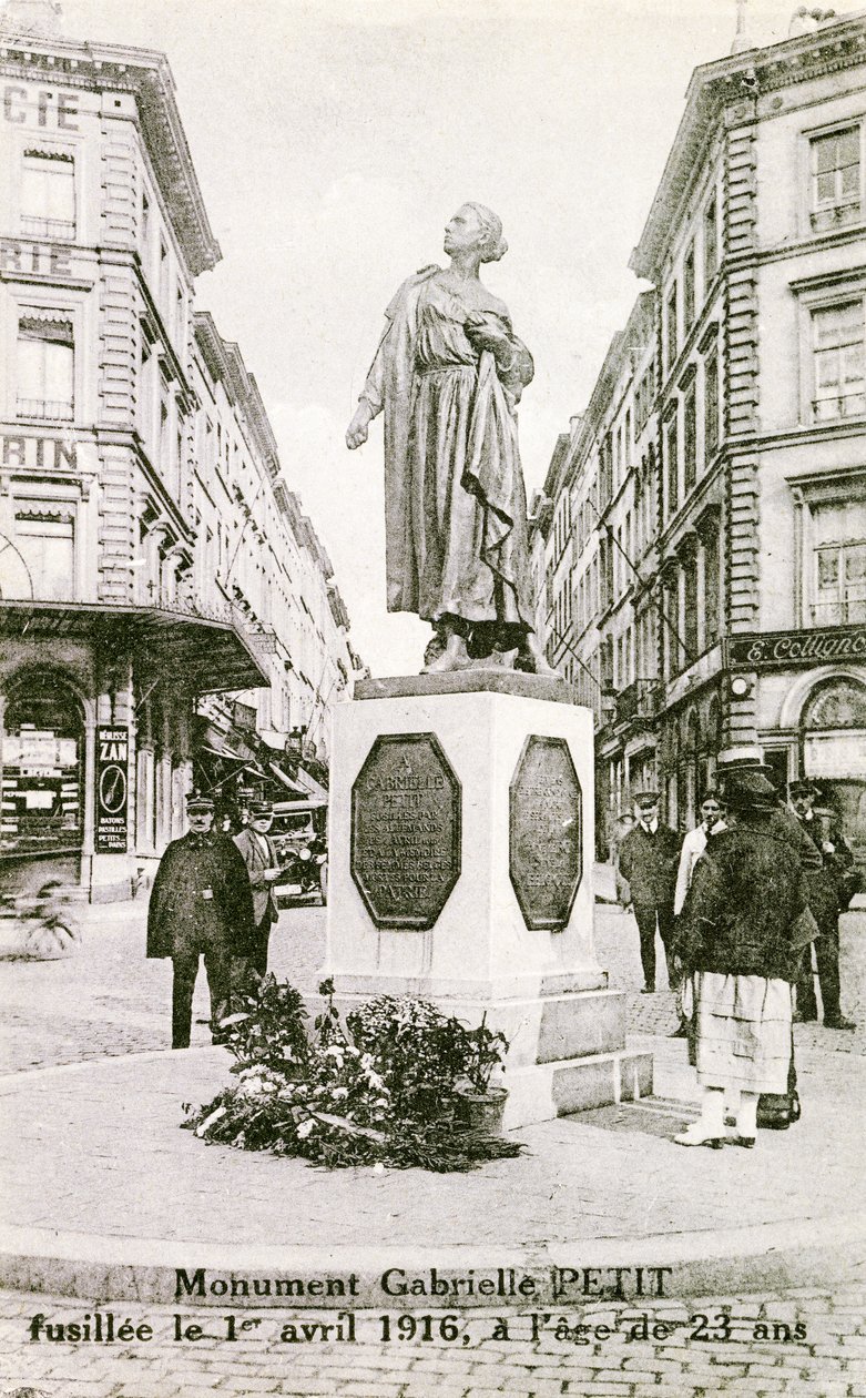 Monument i Bruxelles til minde om Gabrielle Petit, ca. 1925 (litho) af Unbekannt