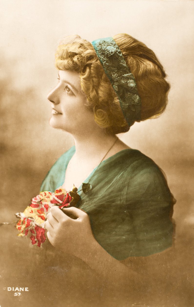 Gammelt postkort/Diana/Woman Belle Epoque af William M. Timlin
