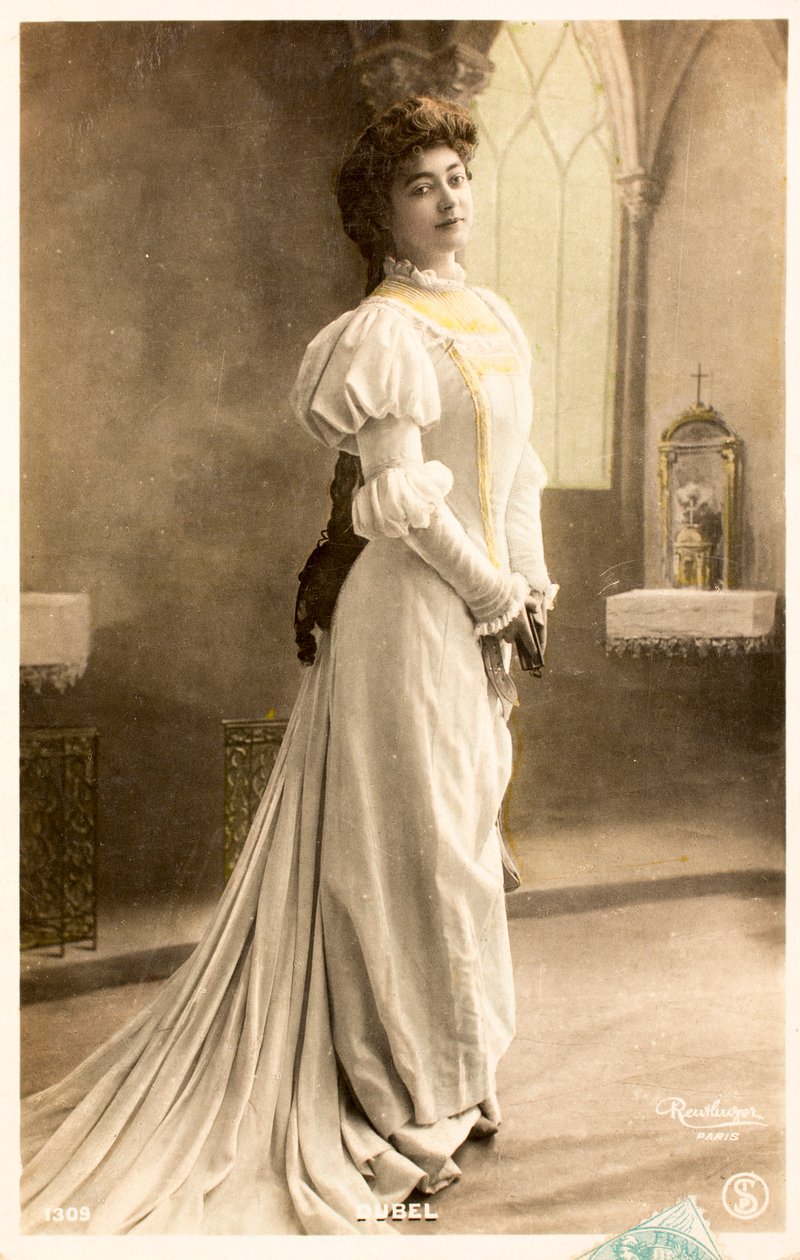 Gammelt postkort/Yvonne Dubel (1881-1958)/Skuespillerinde af William M. Timlin