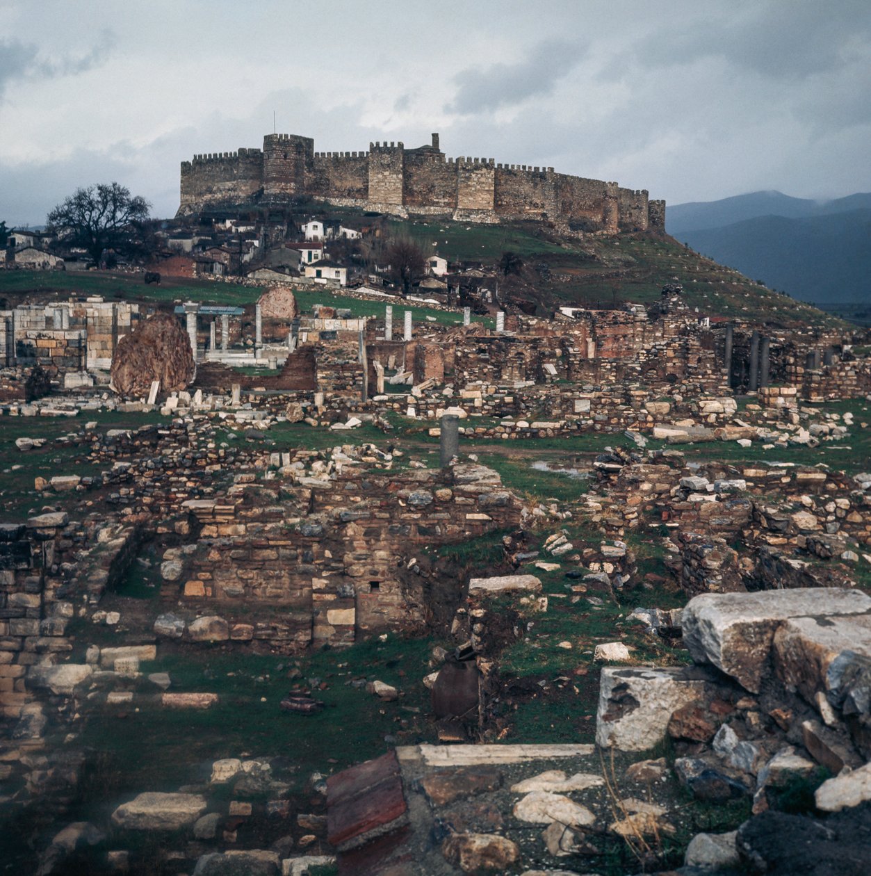 Det osmanniske slot i Ayasuluk, Selcuk, Izmir-provinsen, Tyrkiet af Benjamin Baud