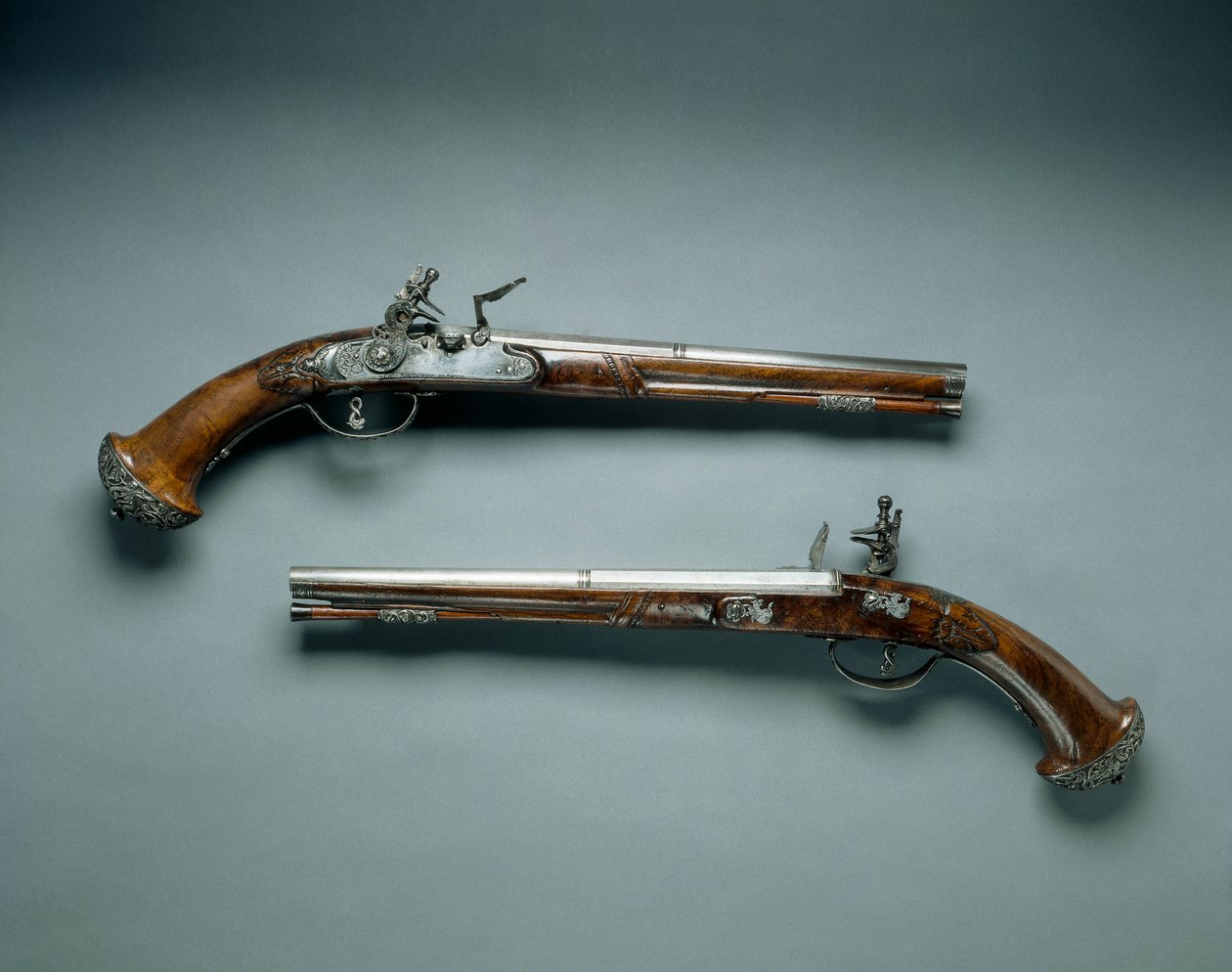 Et par Flintlock Pistols, løbsmager Lazarino Cominazzo, låsemager Gio Borgognone, ca. 1690-1700 af Unbekannt