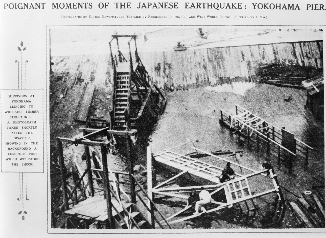 Gribende øjeblikke af det japanske jordskælv, Yokohama Pier af Unbekannt