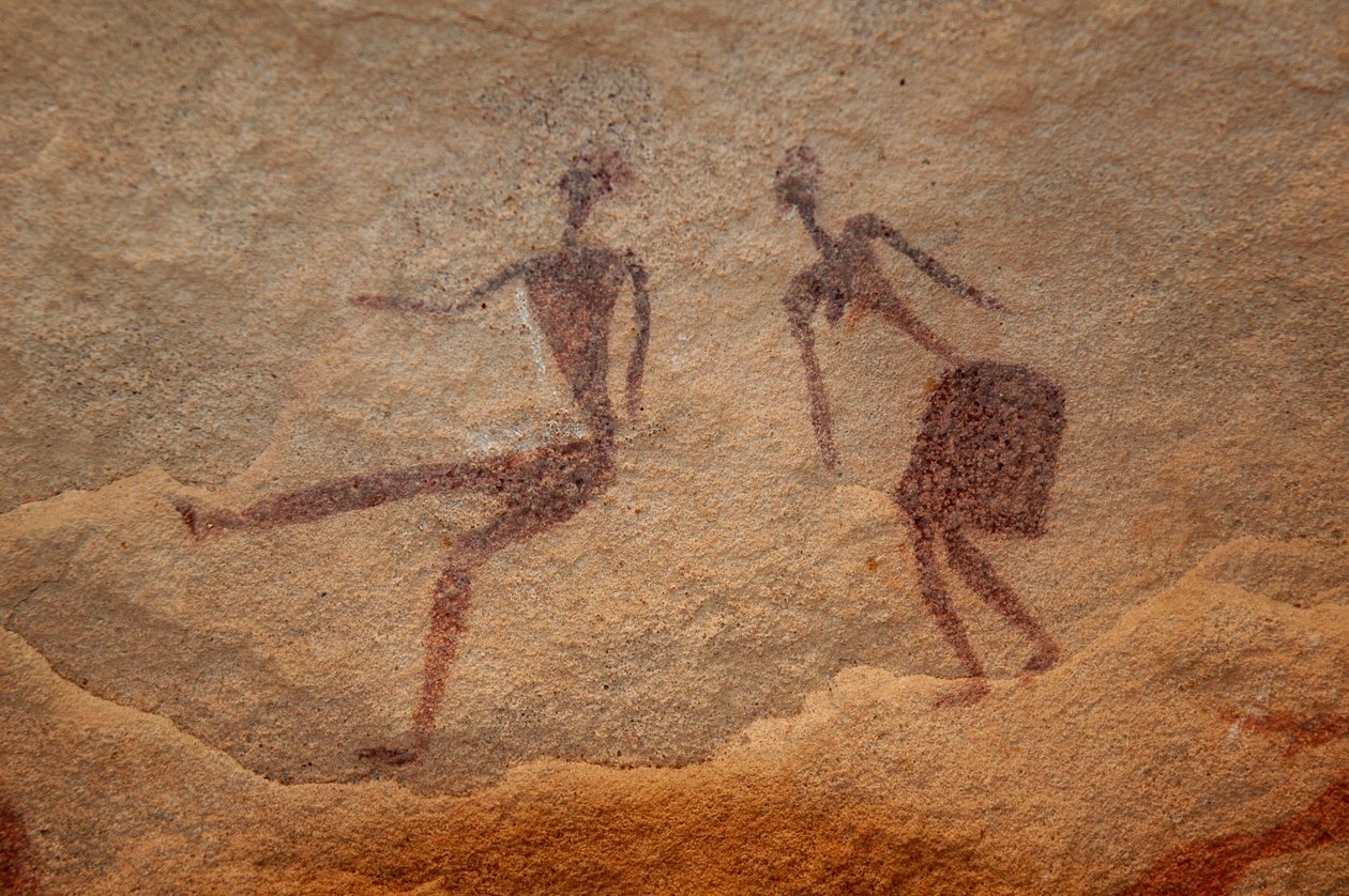 Klippekunst, forhistorie: Detalje af et klippemaleri af to karakterer (par) i et udsmykket husly i Uweinat-massivet, Egypten. (Periode fra 8000 til 3000 år f.Kr.). Fotografering af Unbekannt