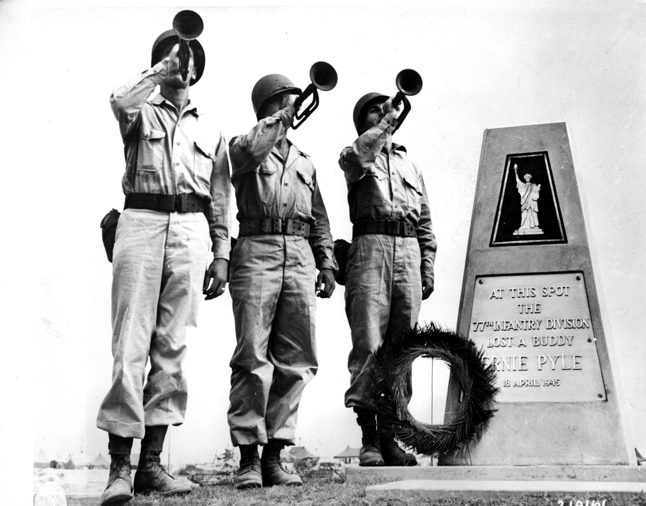 Anden Verdenskrig (1939-1945) - Anden Verdenskrig (2. Verdenskrig): Okinawa (Japan) 20. august af Unbekannt