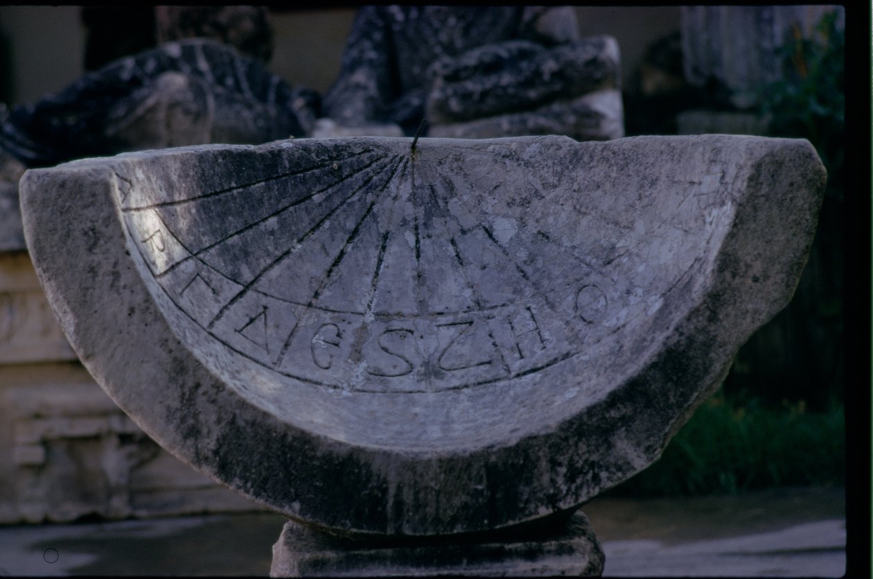 Solur med dedikation til Caracalla og hans mor, Roman, ca. 212-218 e.Kr. (foto) (se også 11584) af Unbekannt