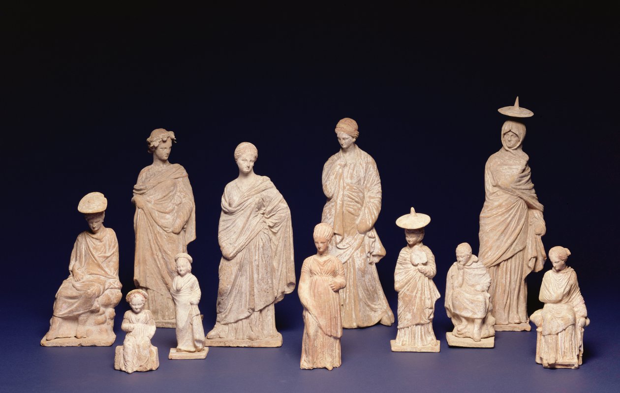 Tanagra-gruppen: Stående og siddende figurer, loftsrum, Lilleasien, 4. århundrede f.Kr. (terracotta) af Unbekannt