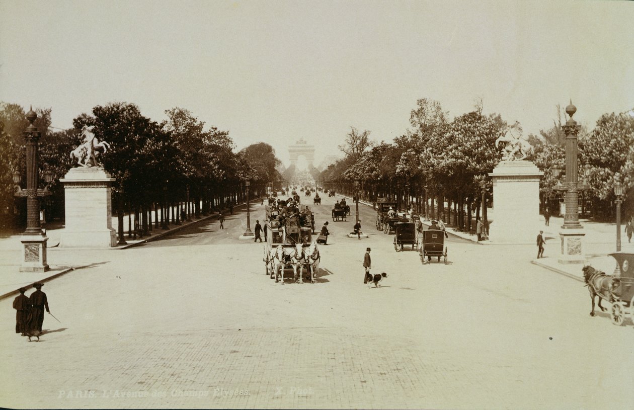 Champs Elysees, Paris (sepiafoto) af Unbekannt