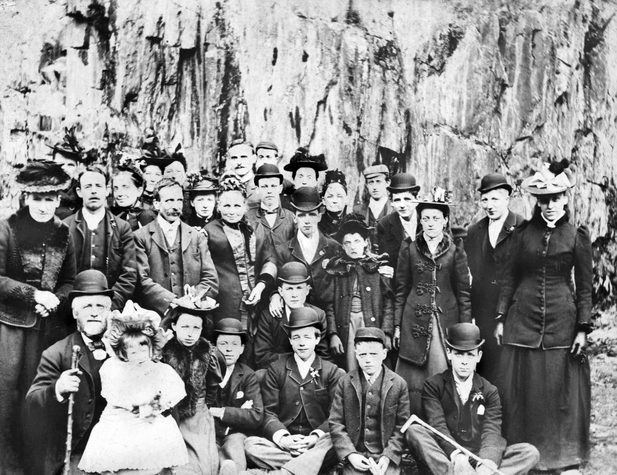 Storbritannien: En gruppe mennesker på udflugt. c1910 af Unbekannt