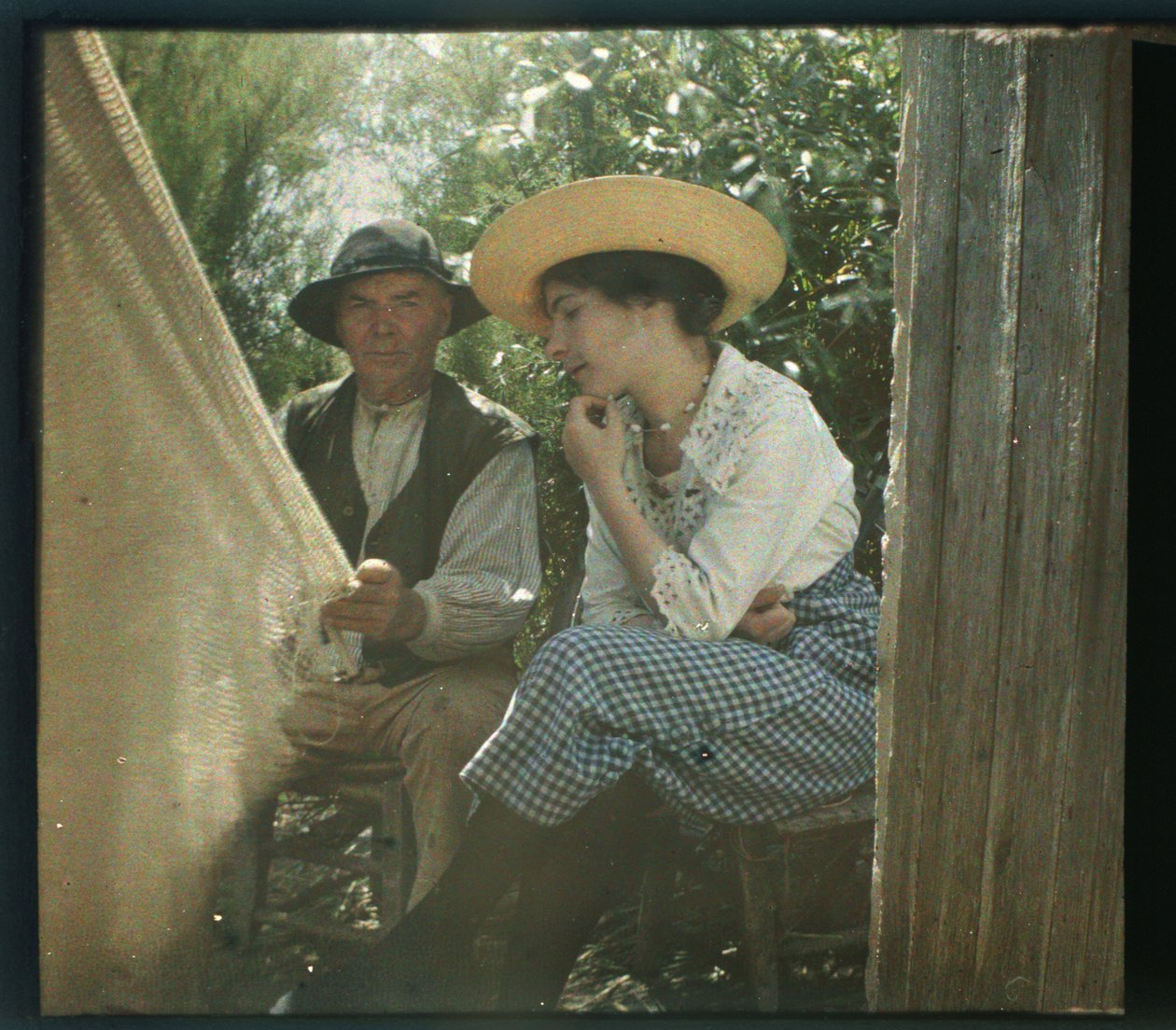 Vendee malerisk: La lecon de filet, august-1919, Longeville, Frankrig - Autochrome anonymous af Unbekannter Künstler