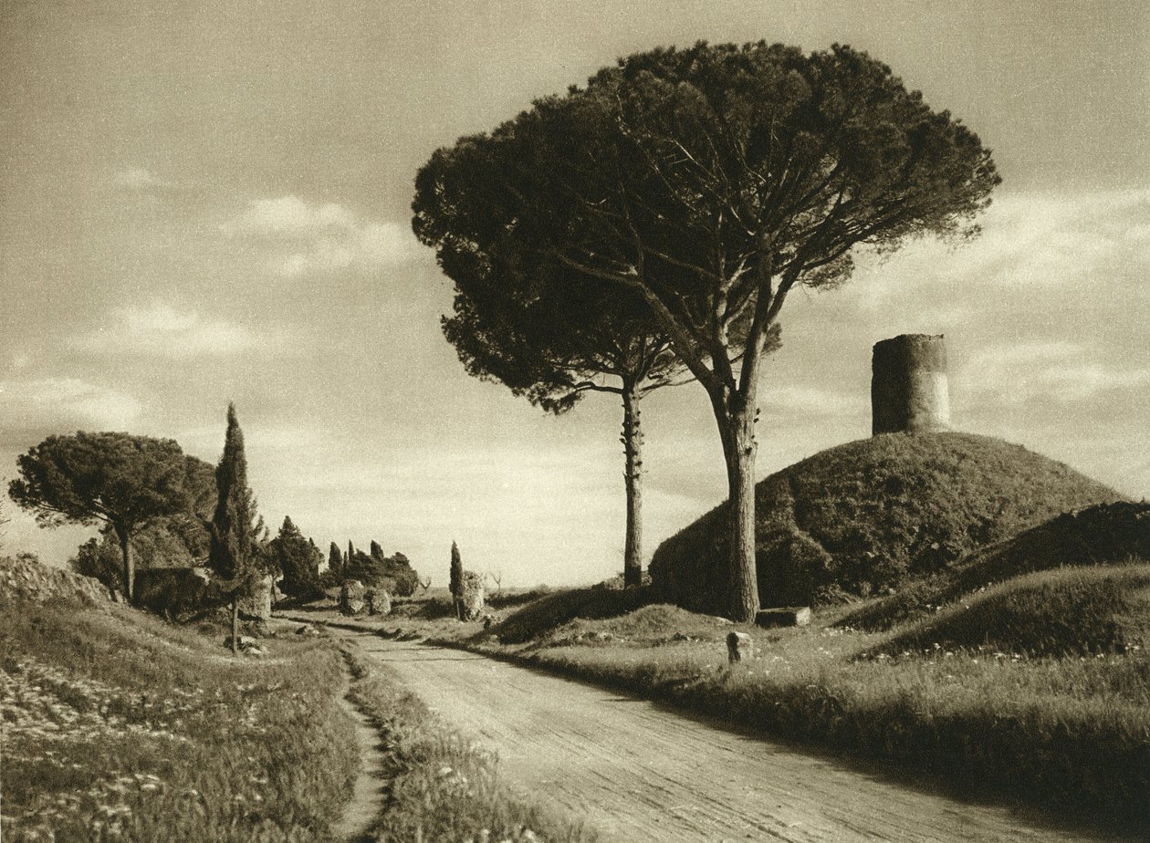 Udsigt over Appian Way (via appia). Det er en af de vigtigste romerske veje med mange rester, der stadig er synlige af Unbekannt