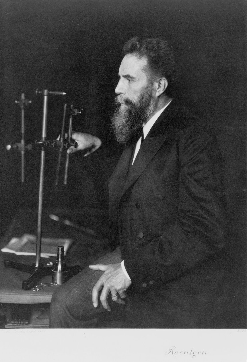 Wilhelm Conrad Roentgen, tysk fysiker, ved sin arbejdsbænk af Unbekannt
