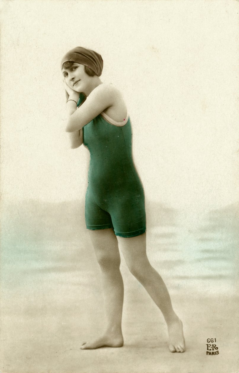 Kvinde i badedragt, ca. begyndelsen af 1900-tallet (postkort) af Alec Hunter