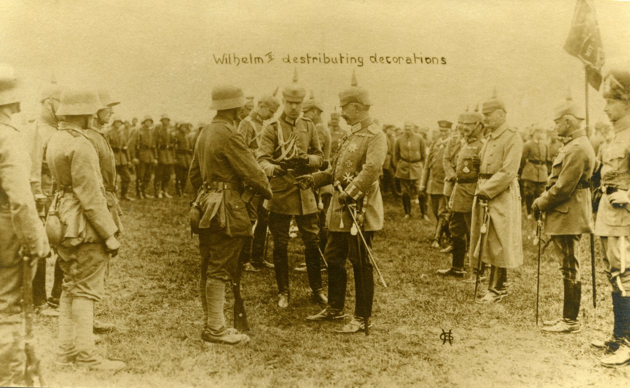 1. Verdenskrig: Kejser Wilhelm II uddeler dekorationer af Unbekannter Künstler