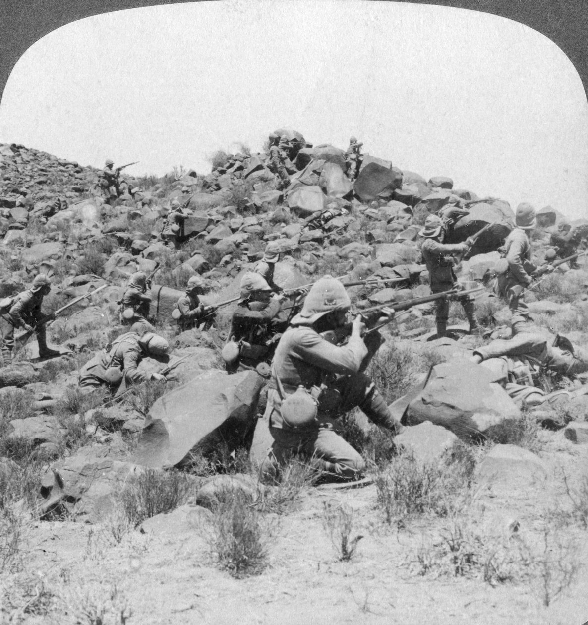 Britiske soldater i aktion, Sydafrika, Boer War, 1901 af Underwood and Underwood