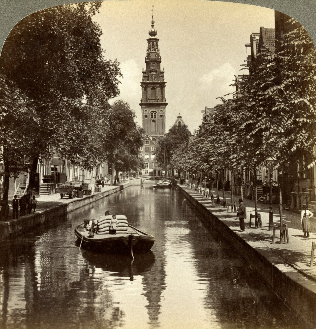 Kanal, Amsterdam, Holland. af Underwood and Underwood