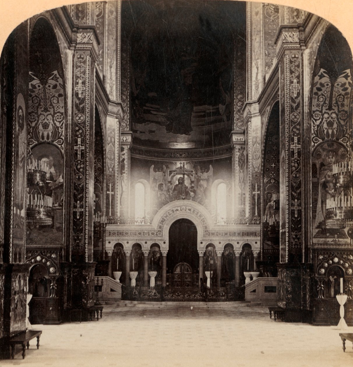 Centrale gang i Vladimir-katedralen, Kief - den smukkeste kirke i Rusland, 1898. af Underwood and Underwood