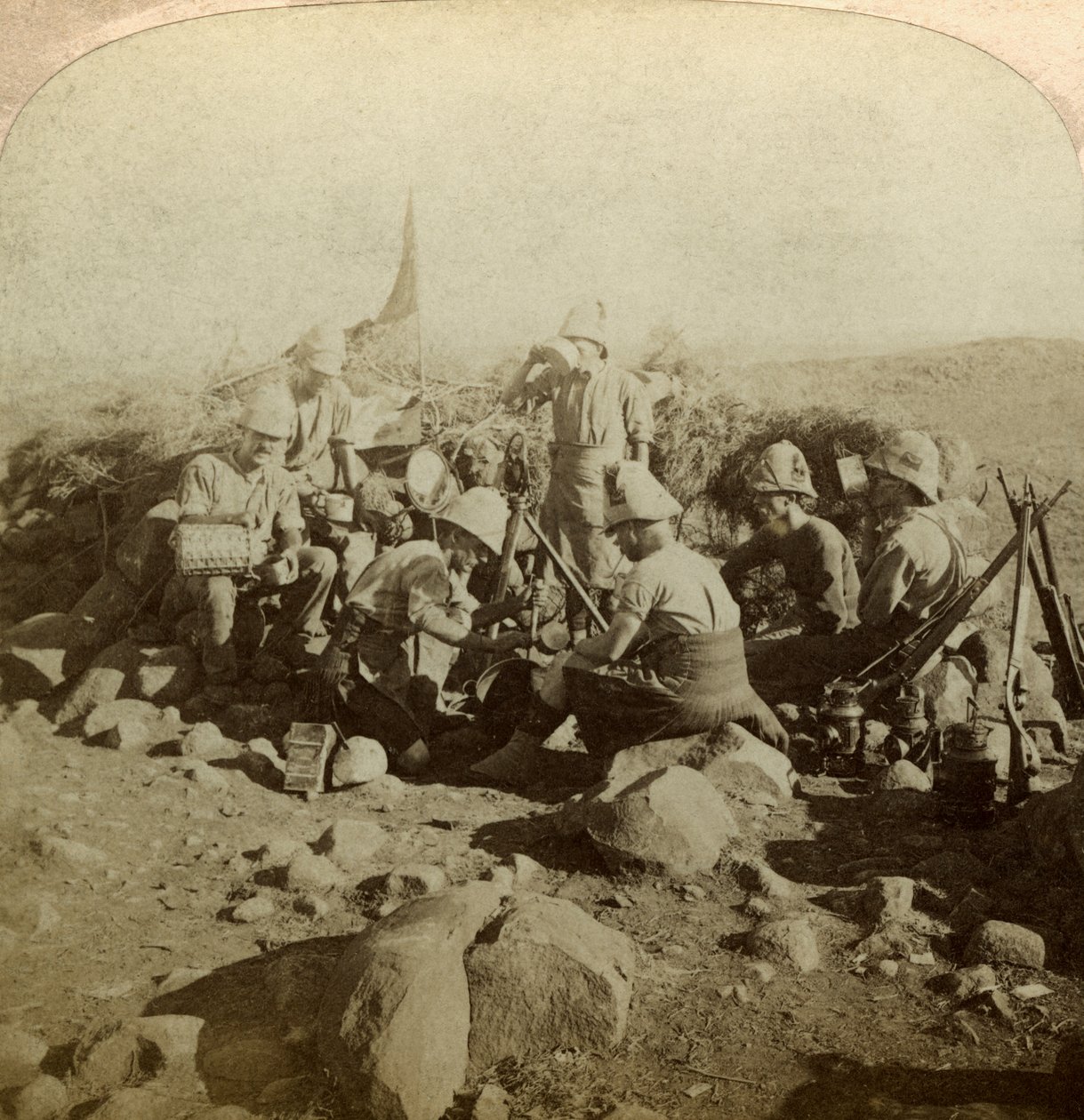 Gordon Highland signalgivere på Signal Hill, Euslin, Sydafrika, Boer War, 1899-1902. af Underwood and Underwood