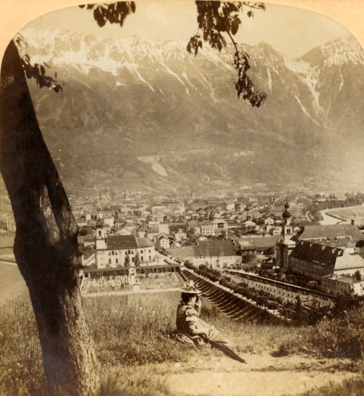 Maleriske Innsbruck, hovedstaden i Tyrol, Østrig..., 1898. af Underwood and Underwood