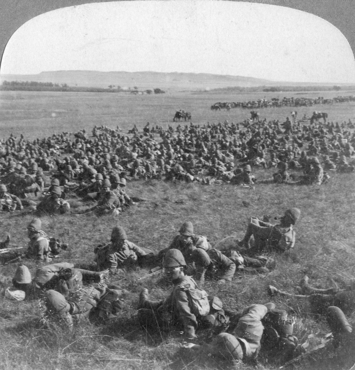Den 9. division hviler på marchen til Bloemfontein, Sydafrika, Boer War, 1901 af Underwood and Underwood