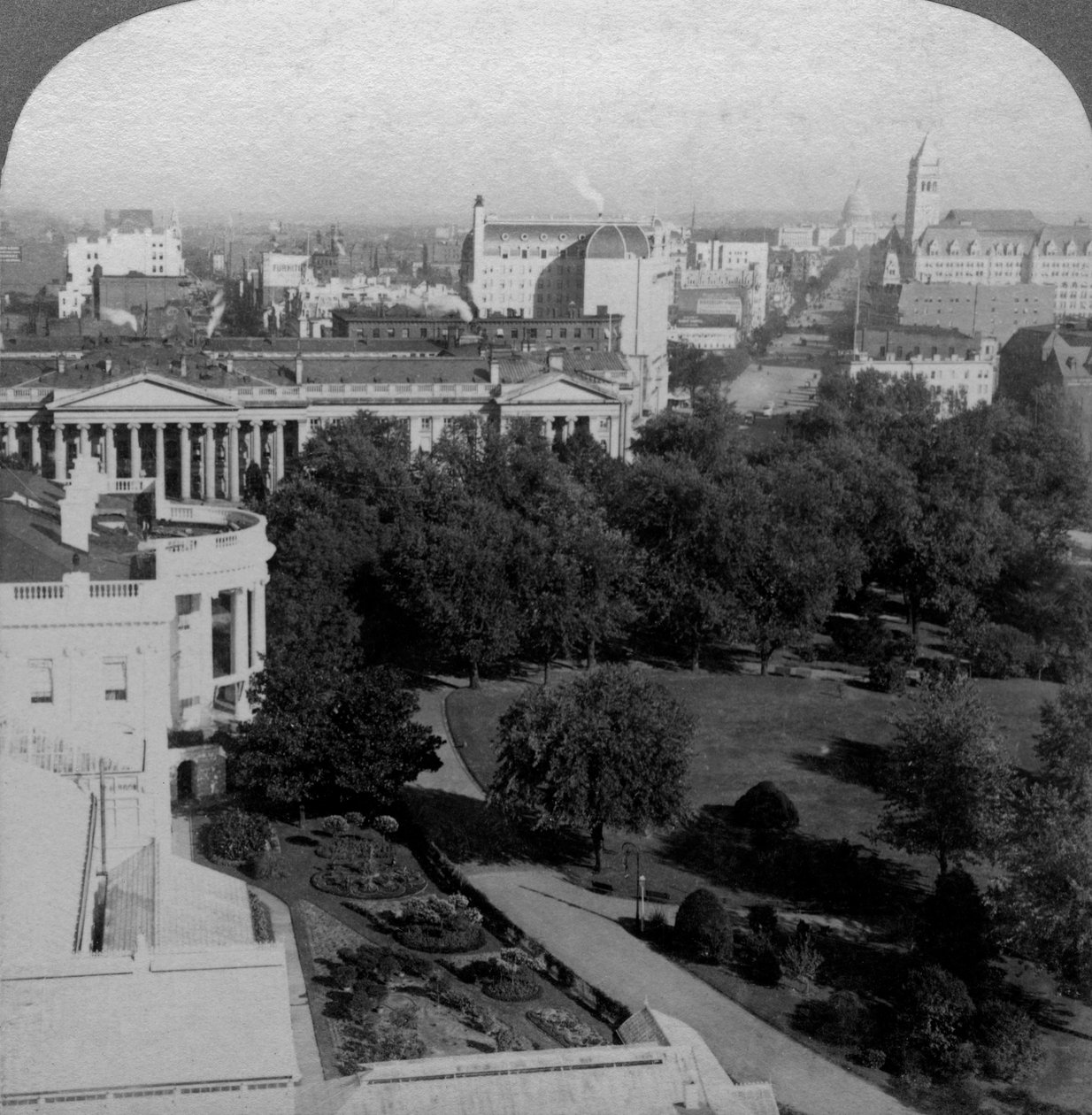 Det Hvide Hus og Treasury Building, Washington DC, USA. af Underwood and Underwood