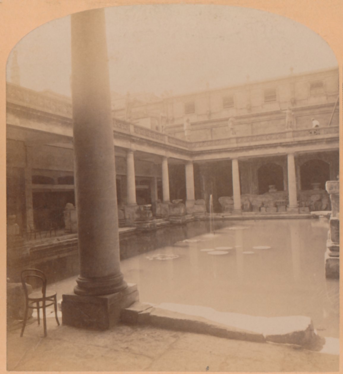 Det gamle romerske bad, Bath, England, 1900. af Underwood and Underwood