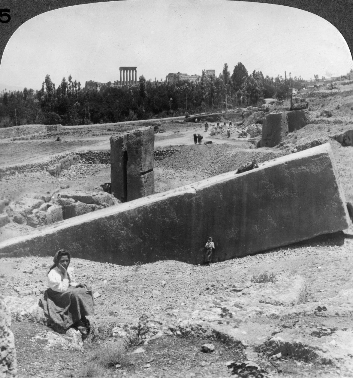 Ruinerne af Baalbek Balabakk, Syrien, 1900. af Underwood and Underwood
