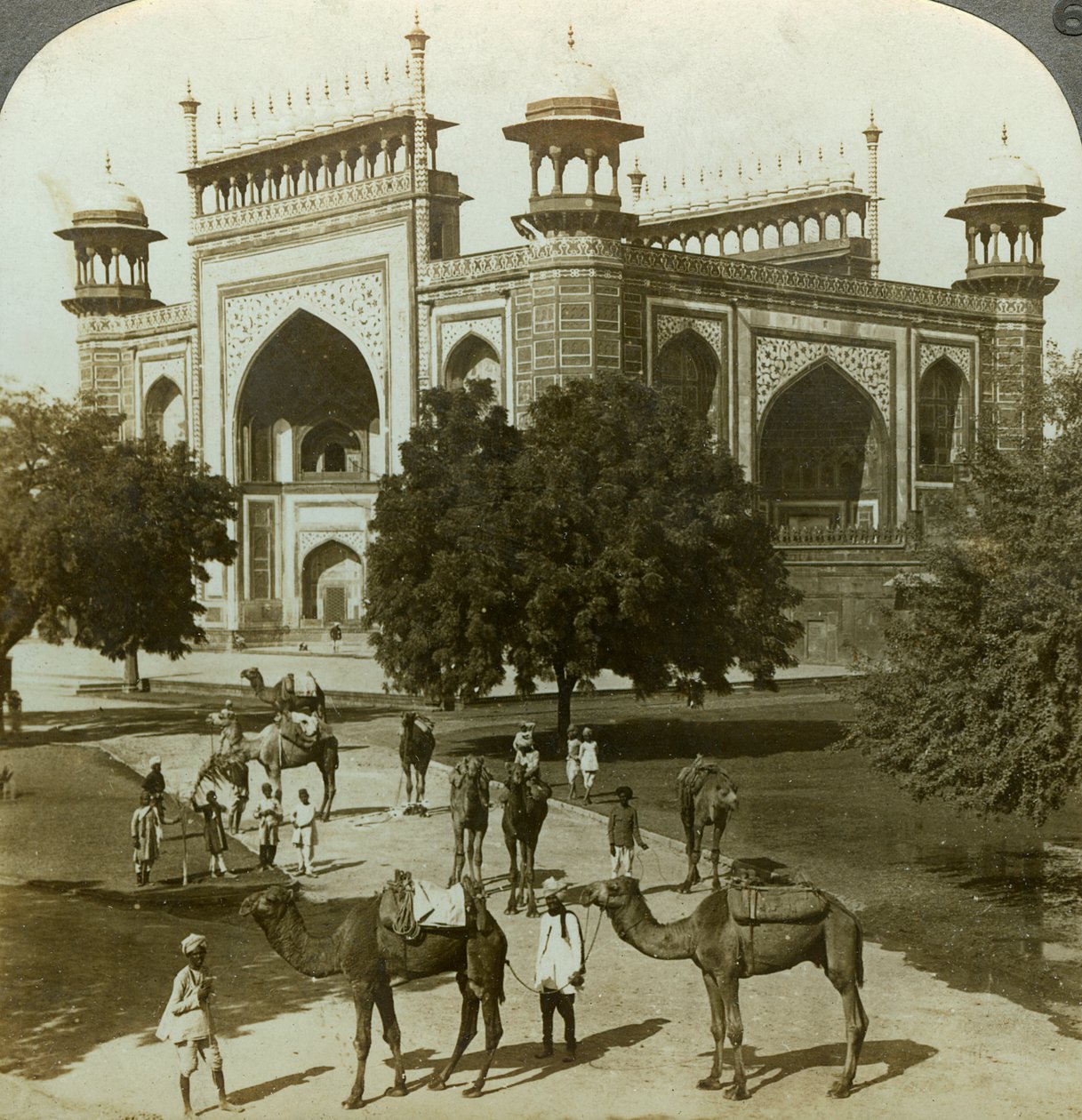 Akbars grav, Sikandarah, Uttar Pradesh, Indien, omkring 1900-tallet. af Underwood and Underwood