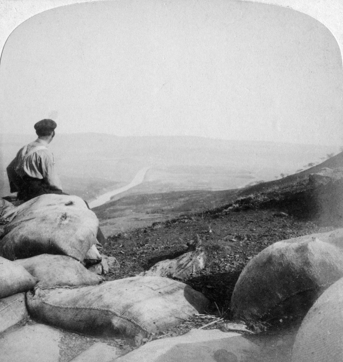 Tugela River og Mount Alice fra Spion Kop, Sydafrika, 1901 af Underwood and Underwood