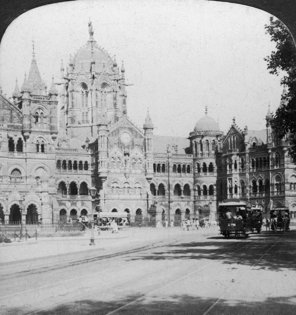 Victoria Terminus jernbanestation, Bombay, Indien, 1903. af Underwood and Underwood