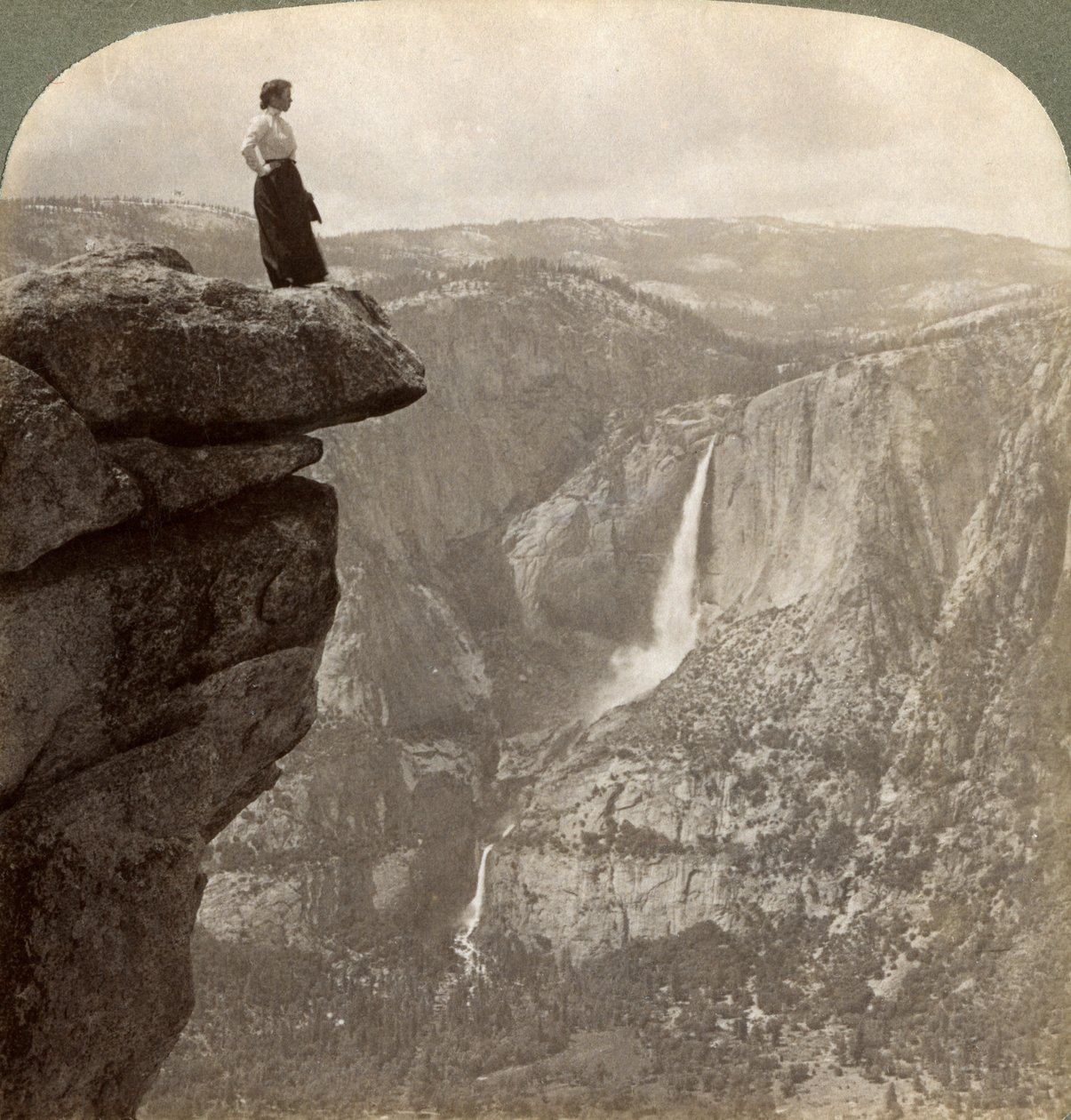 Udsigt fra Glacier Point, Yosemite Valley, Californien, USA, 1902. af Underwood and Underwood