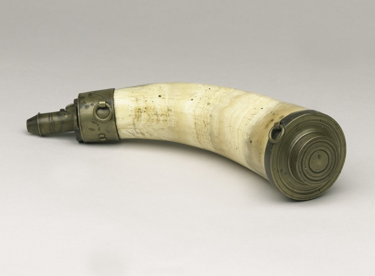 Pulverhorn siges at være blevet båret i Waterloo, 1815 (horn med messingtop og dyse) af Unbekannt Unbekannt