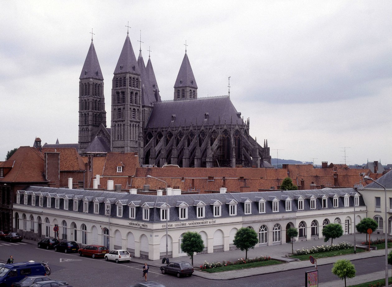 Cathedrale de Tournai (Belgien), udsigt udefra. af Unknown artist