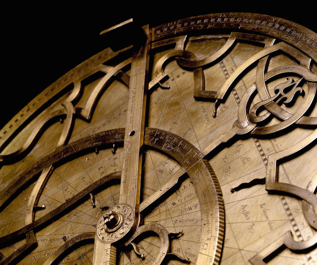 Detaljevisning af en kobber astrolabium. Firenze fra det 17. århundrede, institut og museum for videnskabshistorie af Unknown artist