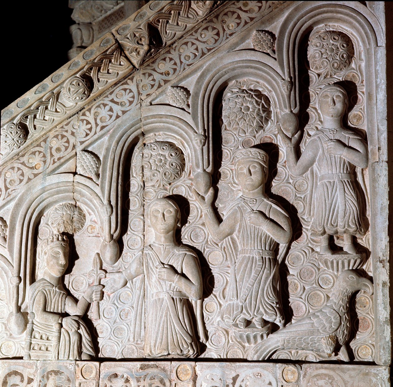Kejser Frederik II af Hohenstaufen (1194-1250) repræsenterede med sin familie Bas-relief en ambon fra det 13. århundrede. Bitonto, katedral af Unknown artist
