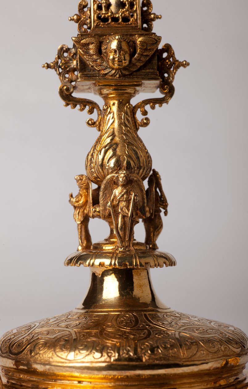 Relikviekors. Metalsmedning med juveler. Oprindelseskloster (Saint-Amand Tournai, ex-Elnone. 1500-tallet. Detalje. af Unknown artist