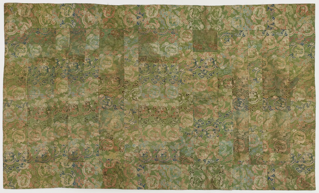 Brokade, silke, en buddhistisk munkedragt, lappet; kesa af Unknown artist