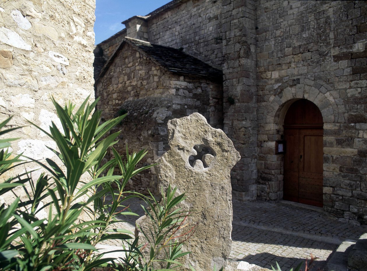 Mindemonument for katharerne i Minerve i Herault. af Unknown artist