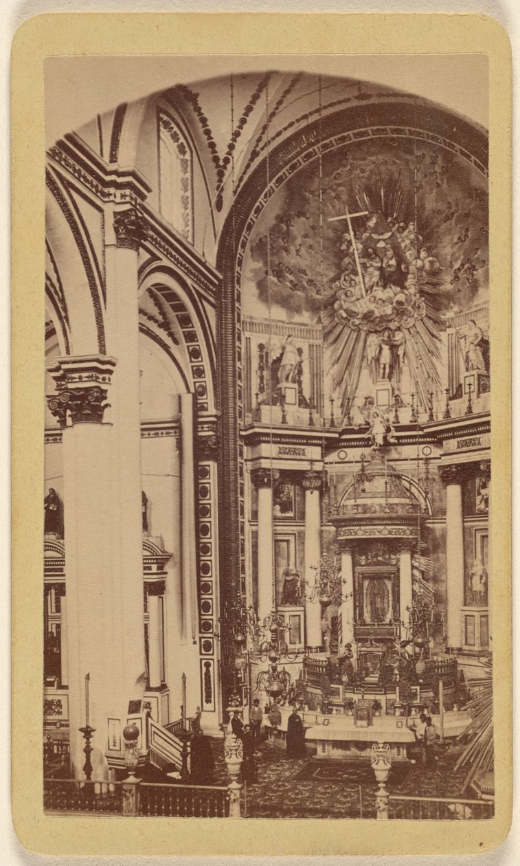 [Interiør af en uidentificeret kirke]. af Unknown artist