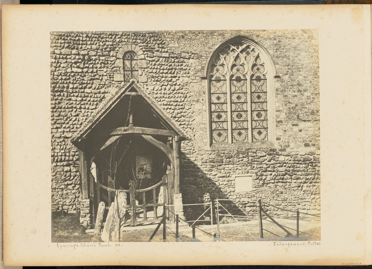Lyminge kirkes våbenhus. af Unknown artist