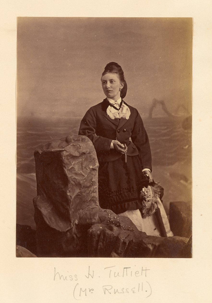 Frøken H. Tuttiett (fru Russell) af Unknown artist
