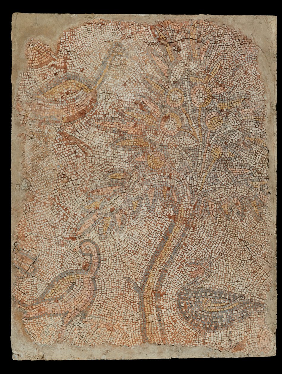 Mosaikfragment med tre fugle og et træ af Unknown artist