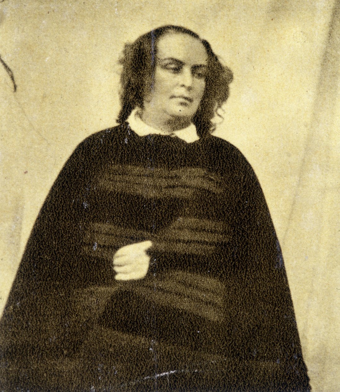 Fru Victor Hugo, stadig klædt i sort siden hans datter Leopoldines død af Unknown artist