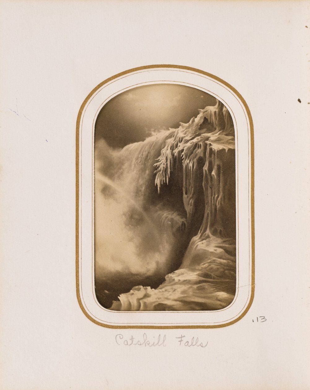 [Maleri af et frossent vandfald] af Unknown artist