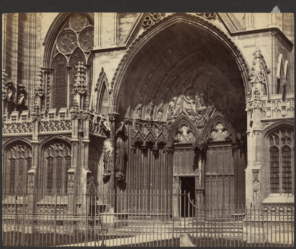 [Portal i en katedral] af Unknown artist