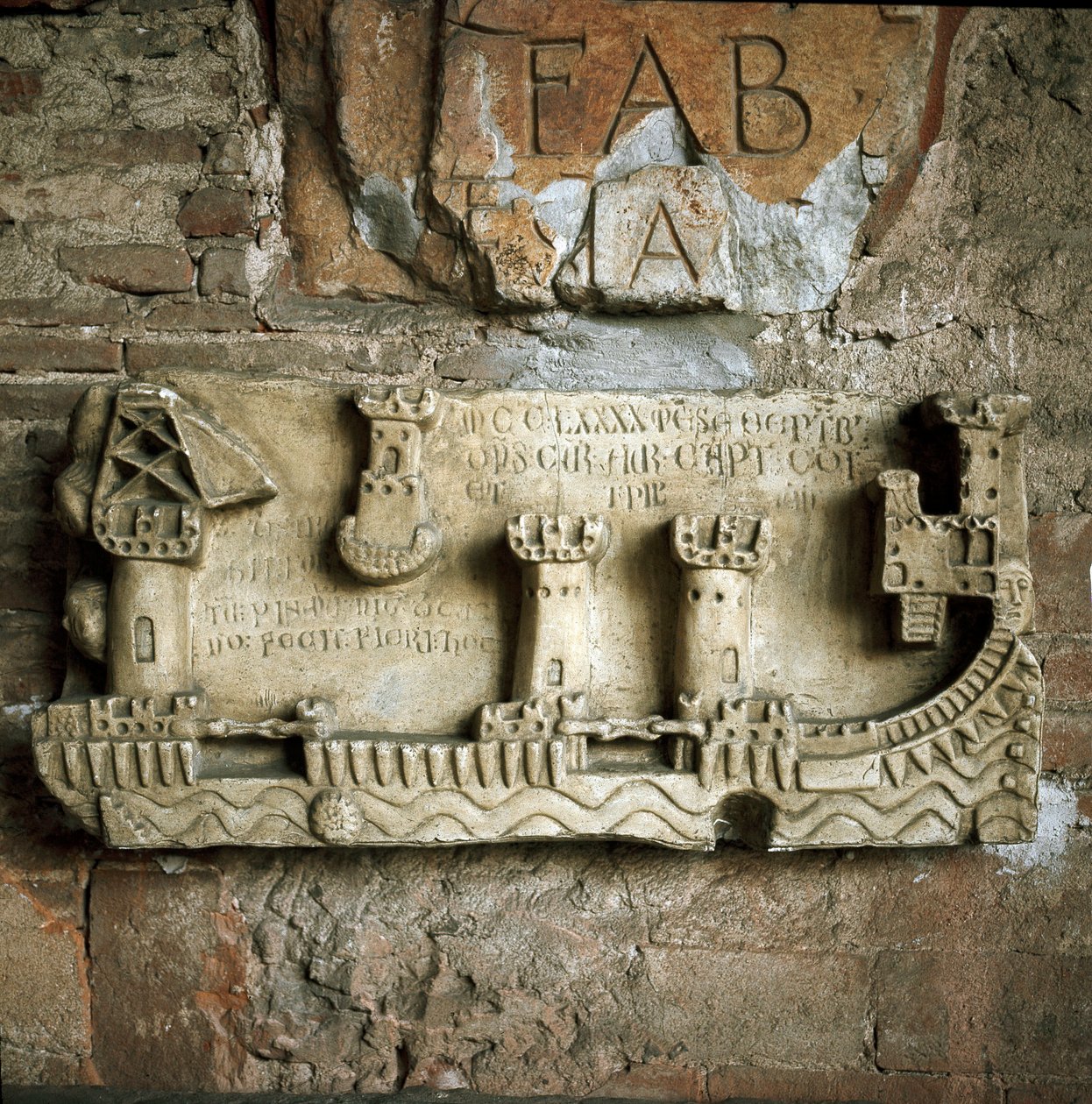Relief, der repræsenterer Pisa-havnen (1200-tallet) af Unknown artist