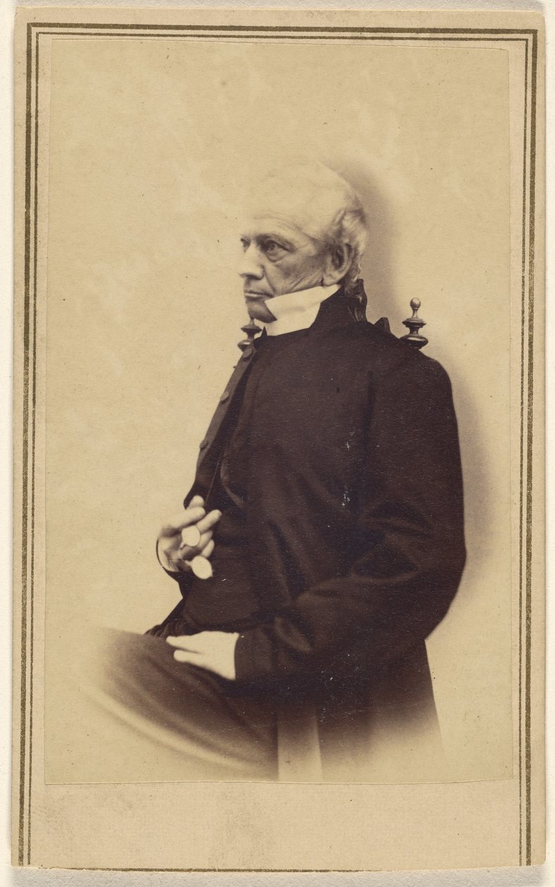 [Uidentificeret skaldet ældre mand sidder og holder en pince-nez]. af Unknown artist